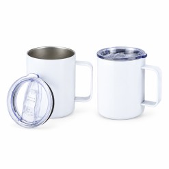 SUBLIMATION COFFEE MUG 15oz op een studioachtergrond