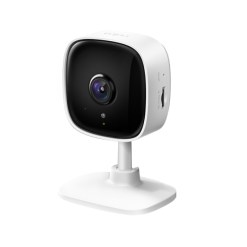 Officieel vooraanzicht van de witte Tapo C110 binnencamera